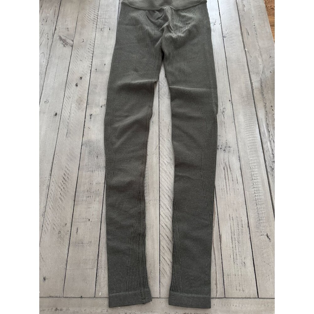 NWOT Lululemon Seamless Training High-Rise Tight Leggings Olive Green 4 - Picture 2 of 4